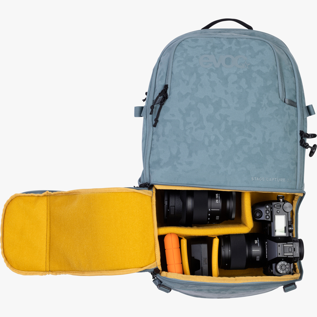 Evoc Stage Capture 22L Fotorucksack in GRAU