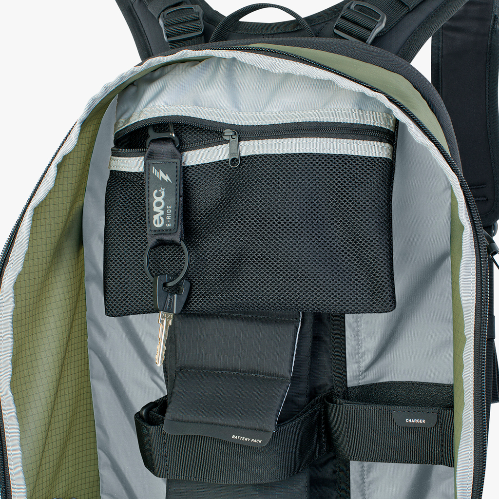 Evoc FR Tour E-Ride 30L Protektoren-Rucksack in GRÜN
