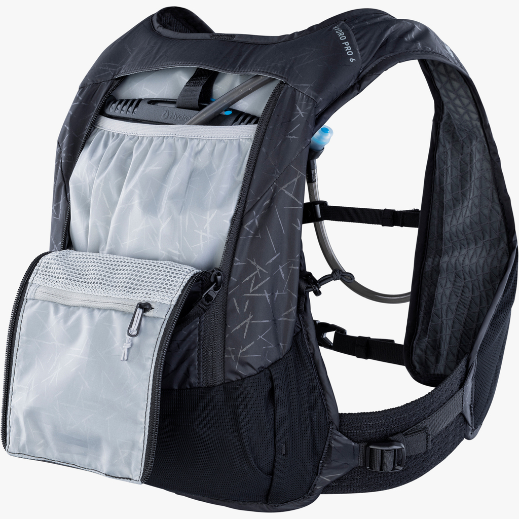 Evoc Hydro Pro 6L + 1.5L Bladder Fahrradrucksack in SCHWARZ