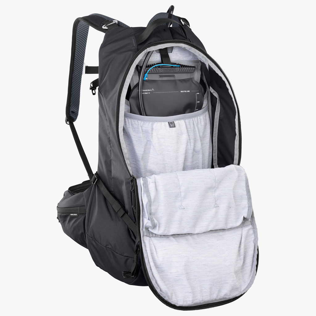 Evoc Trail Pro 26L Blackline Protektoren-Rucksack in SCHWARZ