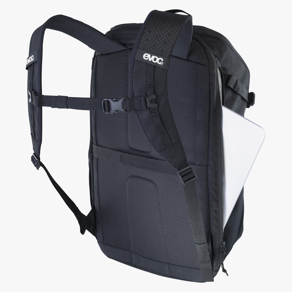 Evoc Travel Backpack 22L Tagesrucksack in SCHWARZ