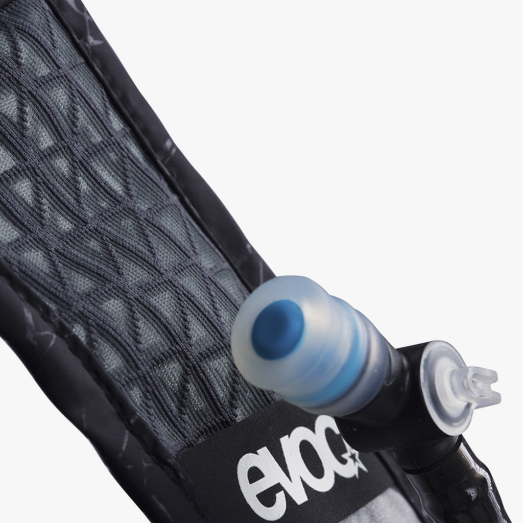 Evoc Hydro Pro Ultra 1.5 + 1.5 Bladder in SCHWARZ