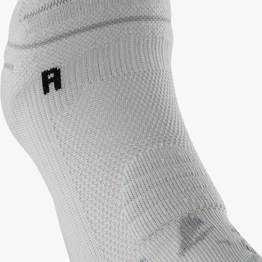 Evoc Socks Medium Funktionssocken für Damen und Herren in GRAU