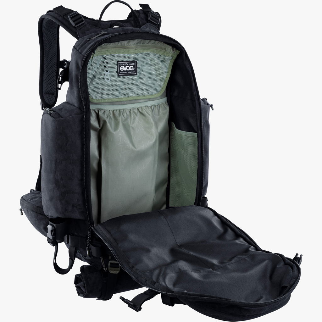 Evoc Trail Builder 35L Fahrradrucksack in SCHWARZ