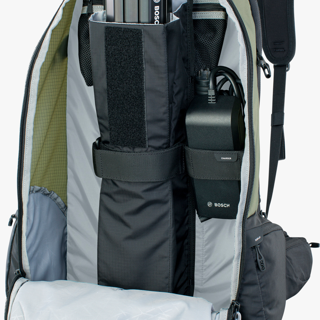 Evoc FR Tour E-Ride 30L Protektoren-Rucksack in GRÜN