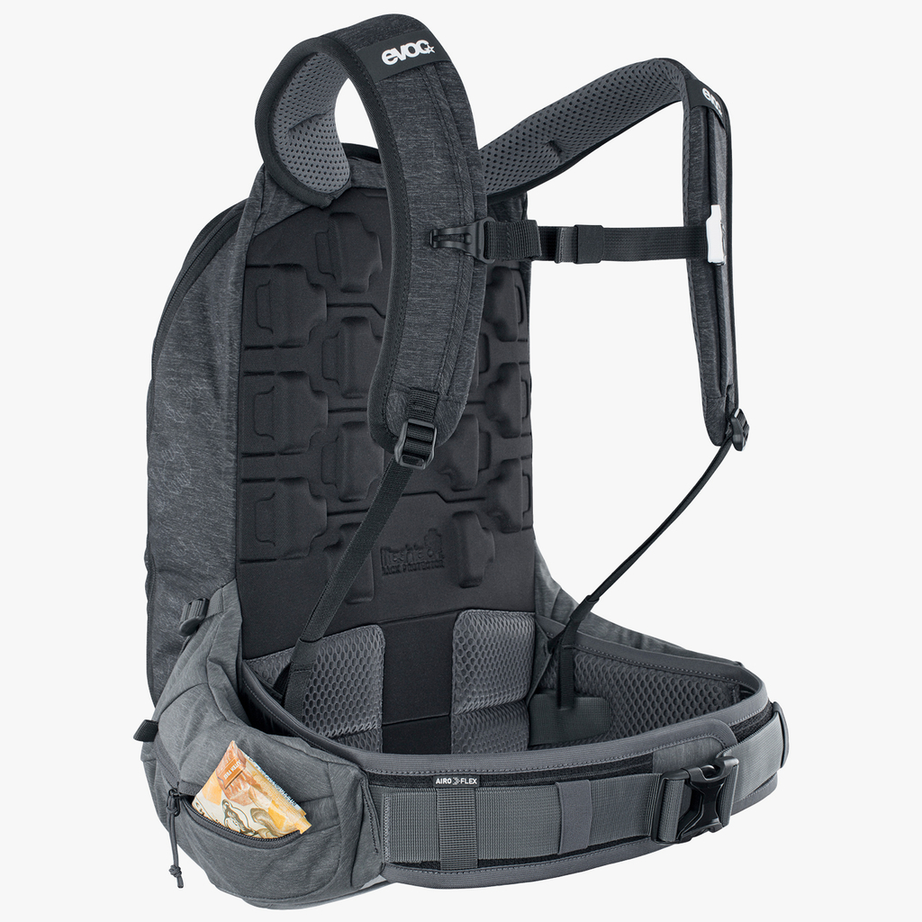 Evoc Trail Pro 16L Protektoren-Rucksack in SCHWARZ