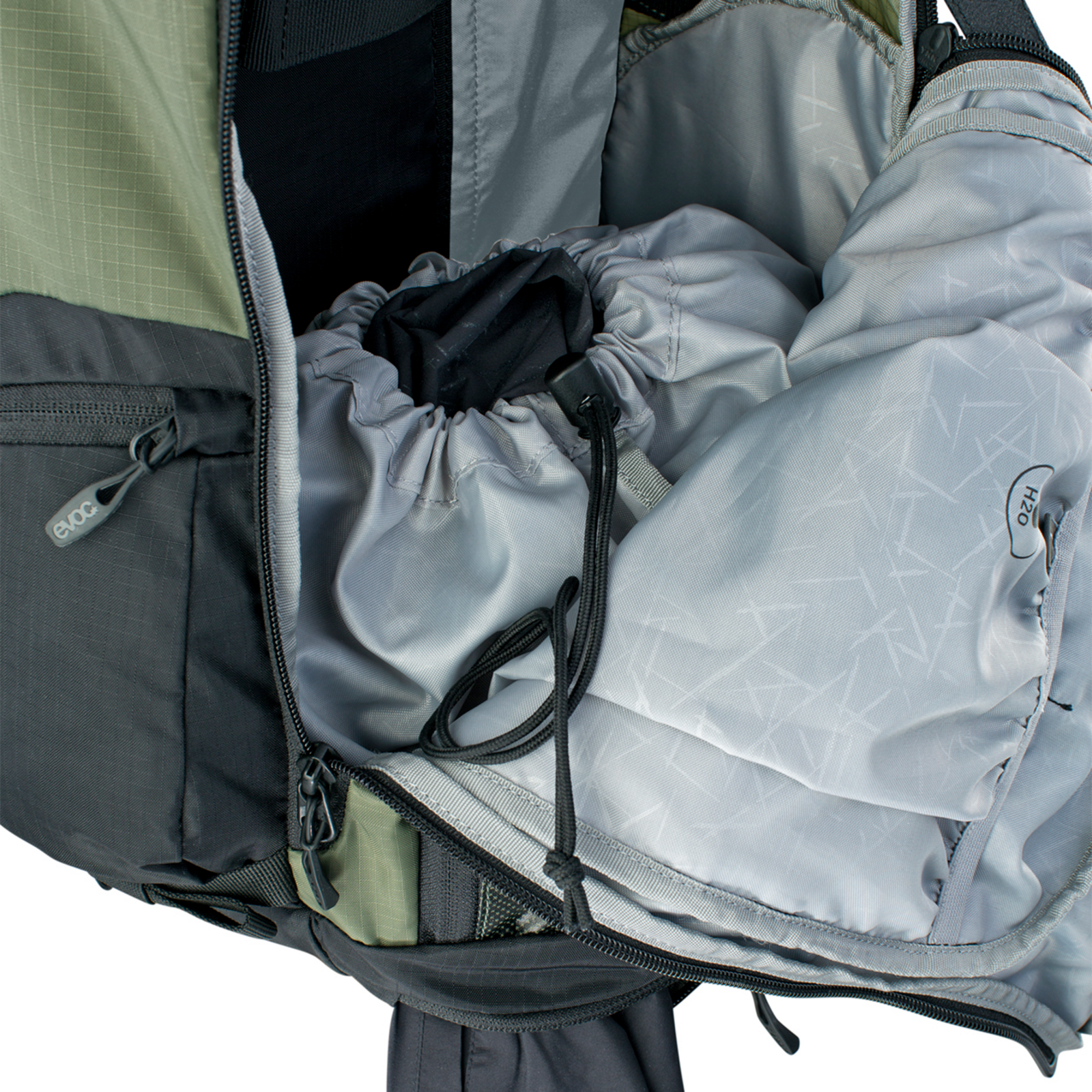 Evoc FR Tour E-Ride 30L Protektoren-Rucksack in GRÜN