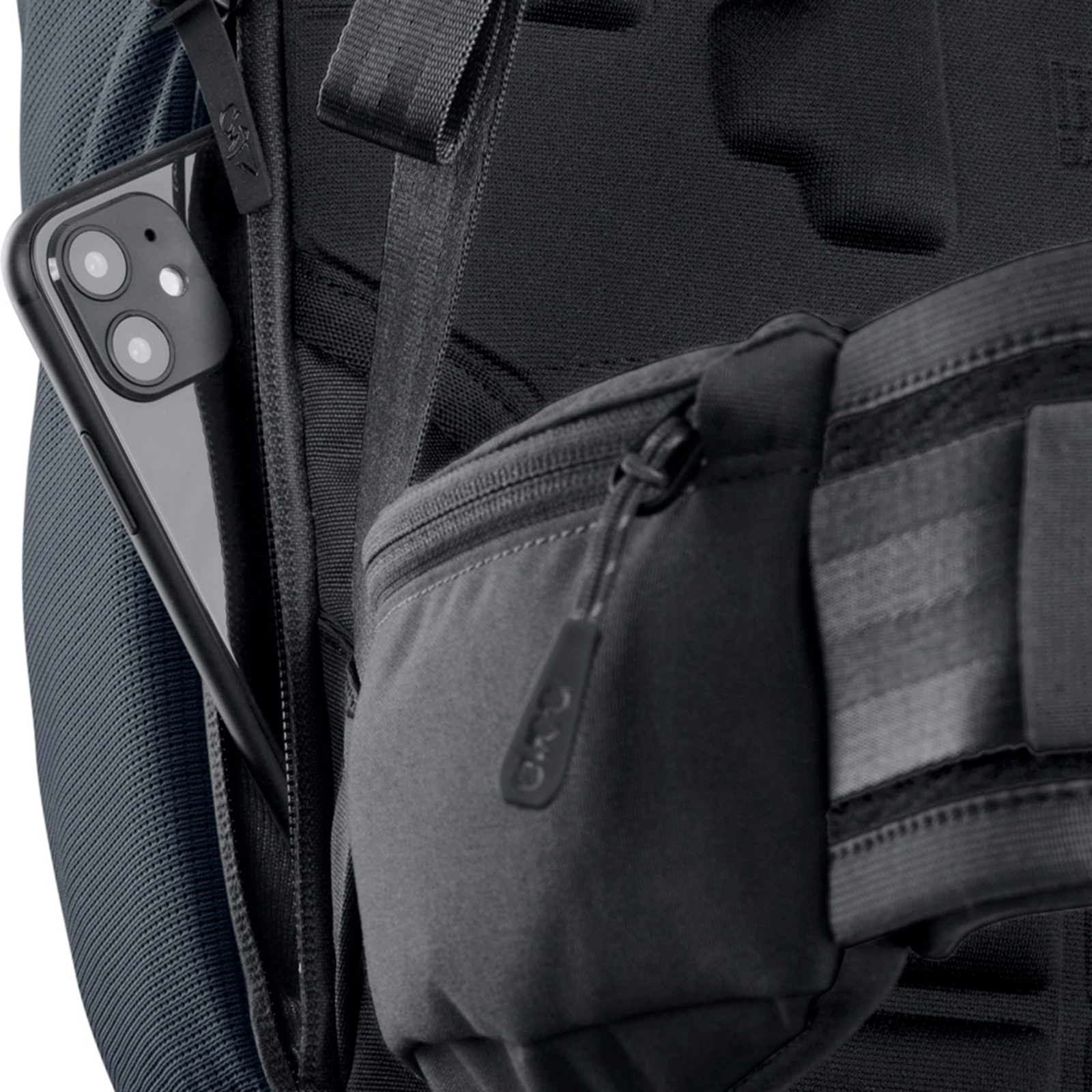 Evoc Commute Pro 22L Fahrradrucksack in SCHWARZ