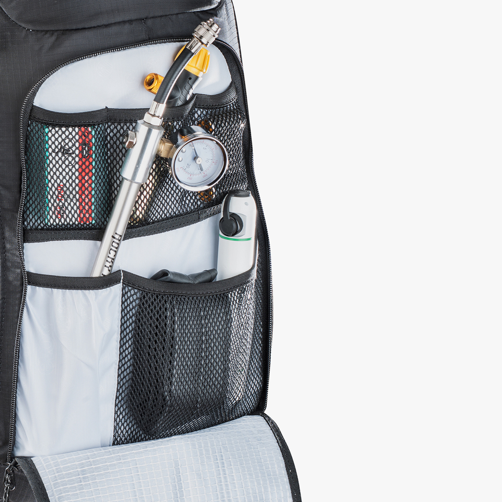 Evoc FR Tour 30L Protektoren-Rucksack in SCHWARZ