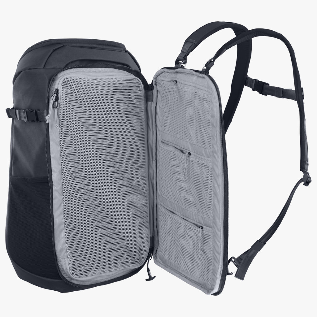 Evoc Athlete Backpack 30L in SCHWARZ