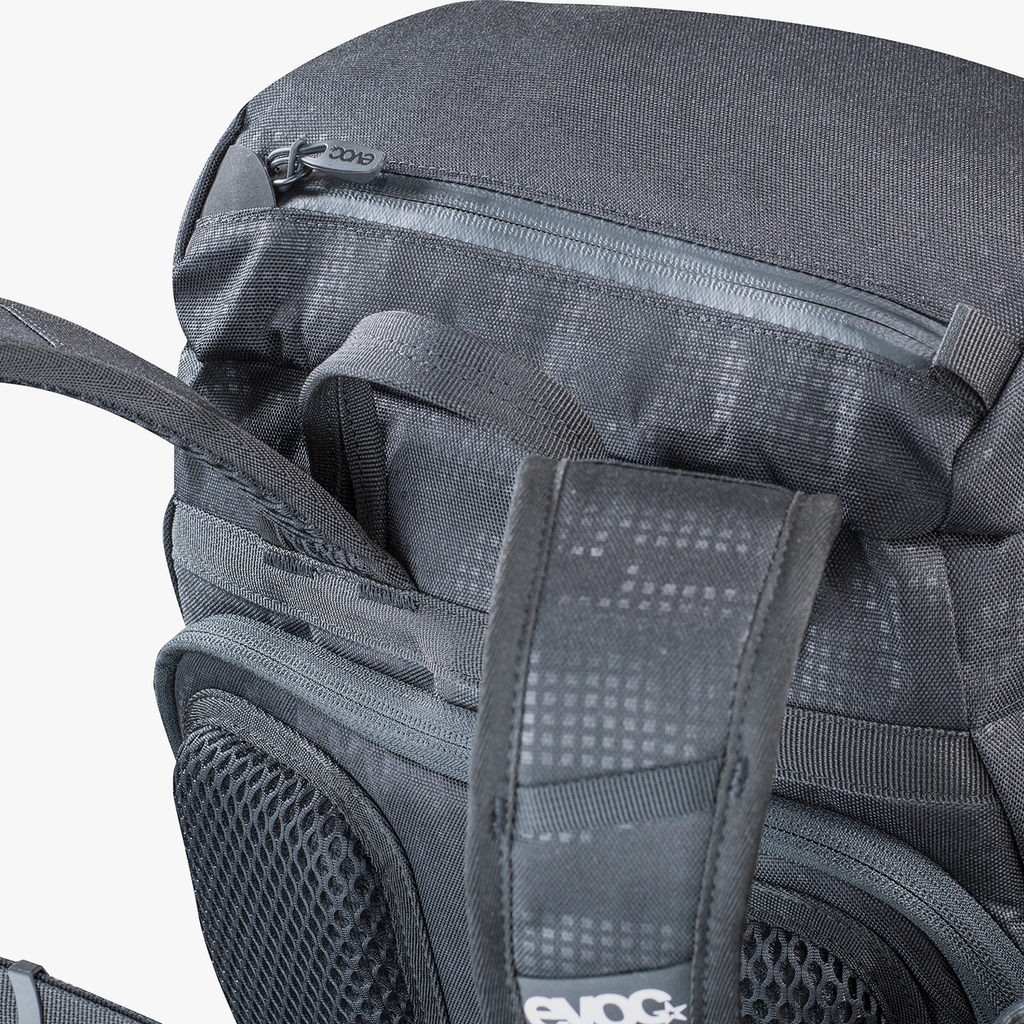 Evoc Mission Pro 28L Tagesrucksack in SCHWARZ